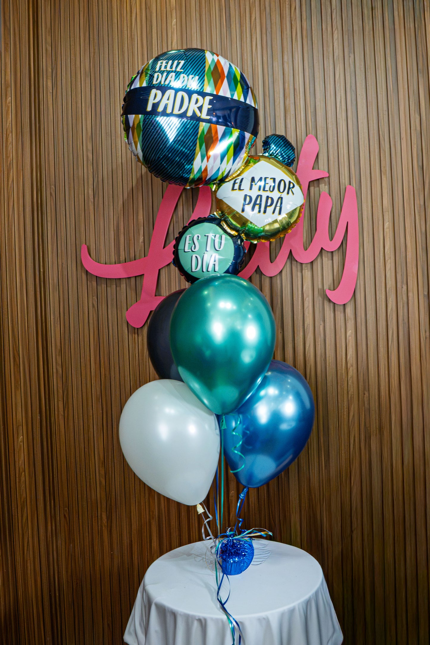 Ramo de globos "Feliz Día del Padre, El Mejor Papá"
