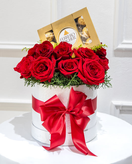 Arreglo 15 rosas rojas + chocolate Ferrero Rocher