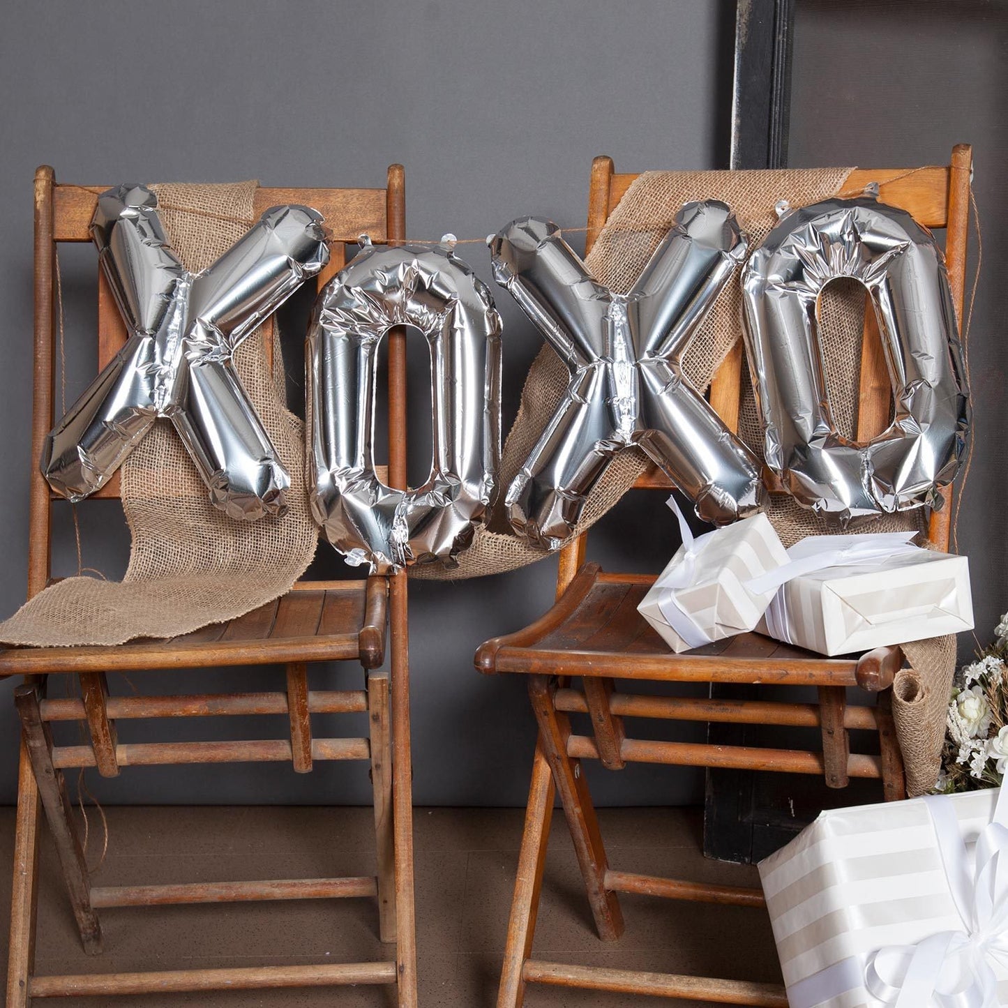 Letrero 16" XOXO plateado