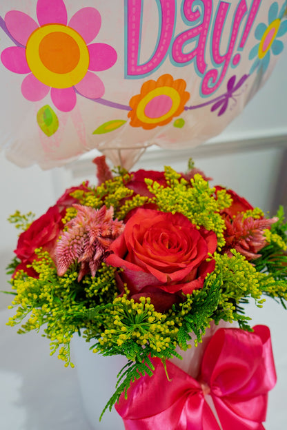 Arreglo Floral Happy Mother’s Day con Globo Floral 🌸💖