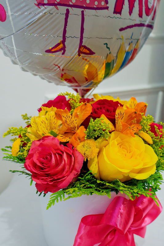 Arreglo Floral Colorido con Globo Happy Mother’s Day 🌺🎈